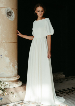 Bateau Neck Ivory Chiffon V Back Minimalist Wedding Dress